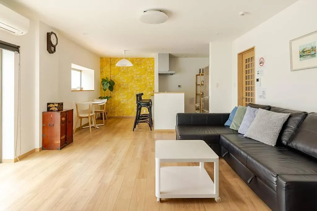 اتصالات Sleeps 9 / Near Expo & Usj / 3Min Sta / 2 Bath 